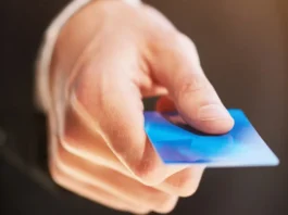 Se pueden reclamar tarjetas revolving por falta de transparencia al negociarlas