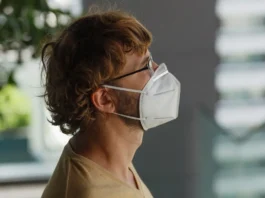 Obligar a un trabajador a llevar mascarilla es posible amparándose en la normativa sobre protección de riesgos laborales