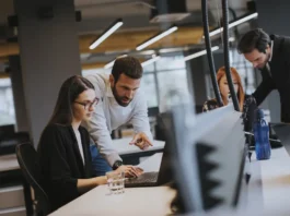 VeriFactu y el registro horario digital van a ser obligatorios a comienzos de 2026