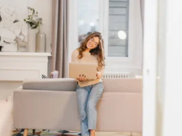 El derecho de compra preferente de la vivienda alquilada incluye tanto el derecho de tanteo con el propietario original como el de retracto con el nuevo propietario