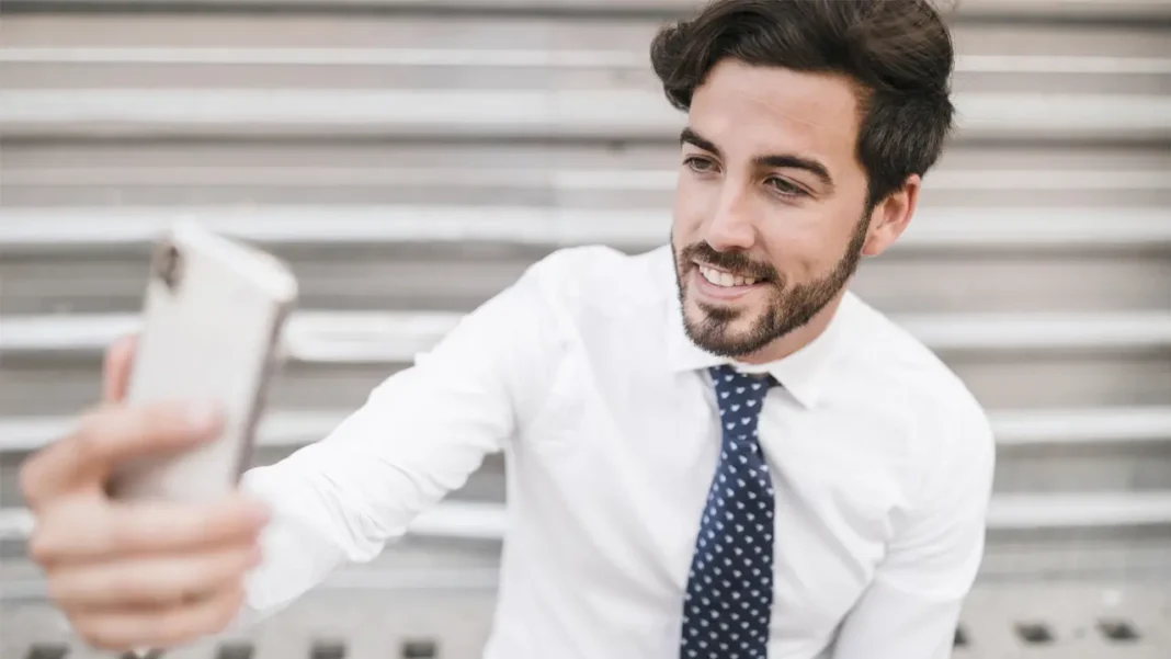 Un despido por publicar en redes sociales en el trabajo puede ser lícito si el incumplimiento fue grave