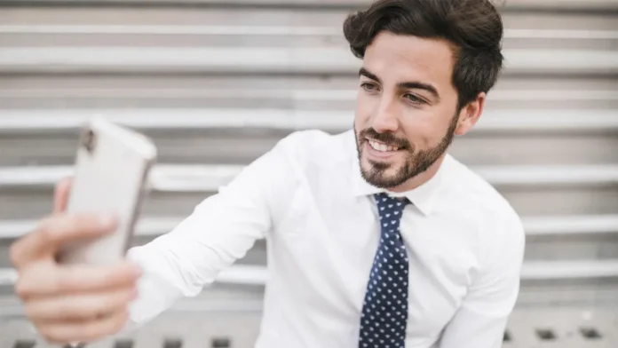 Un despido por publicar en redes sociales en el trabajo puede ser lícito si el incumplimiento fue grave