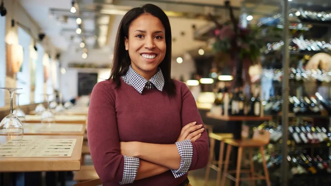 Entre los documentos para obtener el permiso de residencia en 2026 destaca el certificado de no tener antecedentes penales