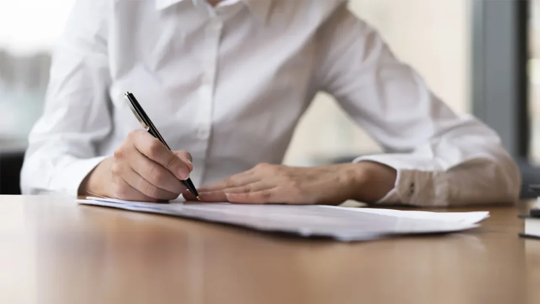 Solicitar el beneficio de inventario es posible tanto aceptando la herencia como pidiendo un plazo para deliberar