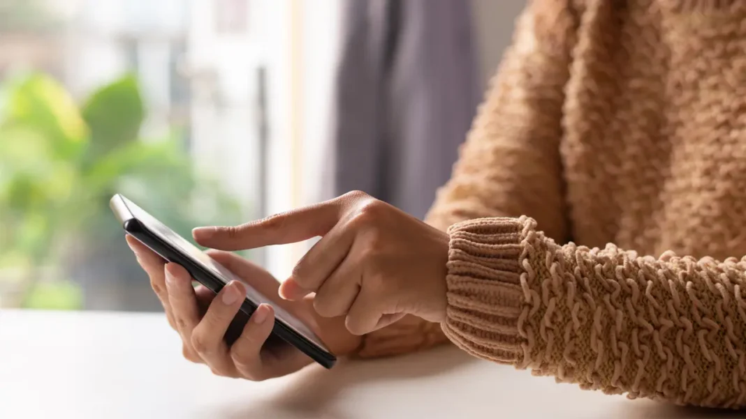 En España no es posible despedir mediante el SMS de baja en la Seguridad Social