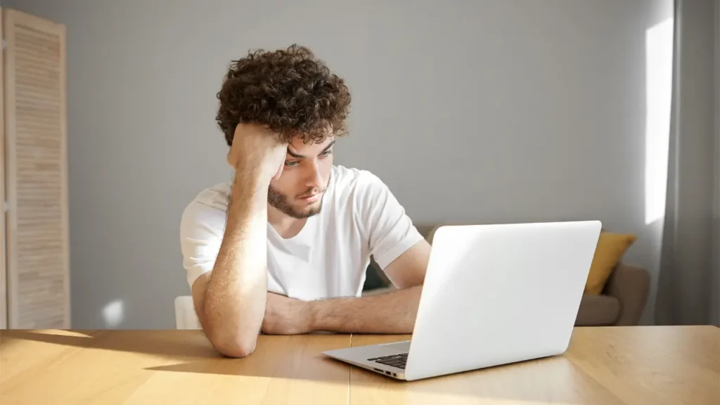 Los bancos están obligados a realizar una devolución inmediata por phishing a los clientes que sufren estafas online