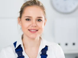 7.500€ de indemnización por usar reconocimiento facial para controlar las jornadas de los trabajadores Es posible reclamar el abono de una indemnización por usar reconocimiento facial en el registro horario