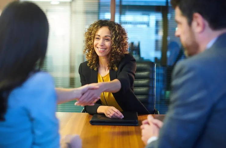 No va a ser legal publicar ofertas de trabajo solo para mujeres u hombres en España
