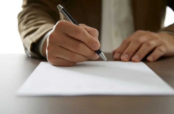 En esta guía sobre renuncia a herencias: obligaciones fiscales repasamos los diferentes escenarios