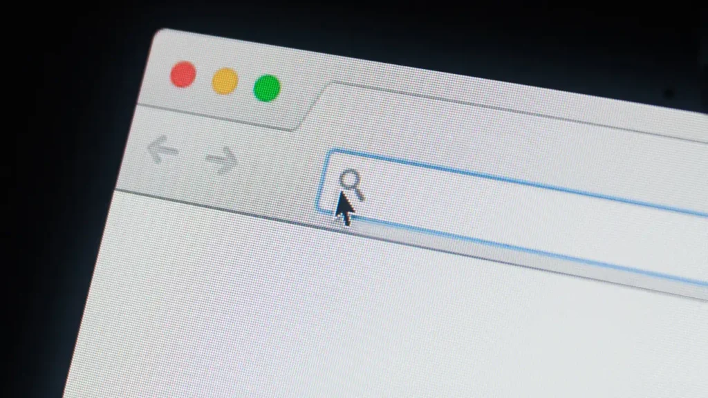 Una auditoría de cookies de una web debe combinar análisis técnico y legal