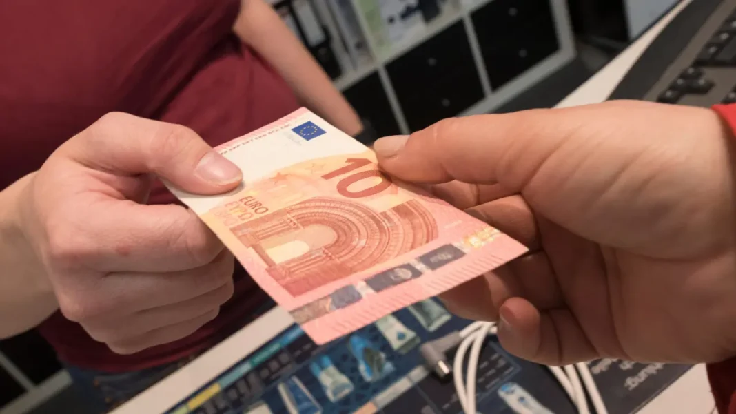 El plus de quebranto de moneda está pensado para compensar los riesgos de manejar dinero en efectivo